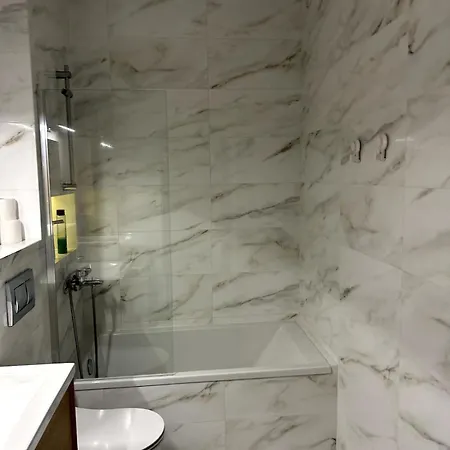 Modern With Balcony, Ac & Gym In Wrzeszcz Appartement Gdańsk